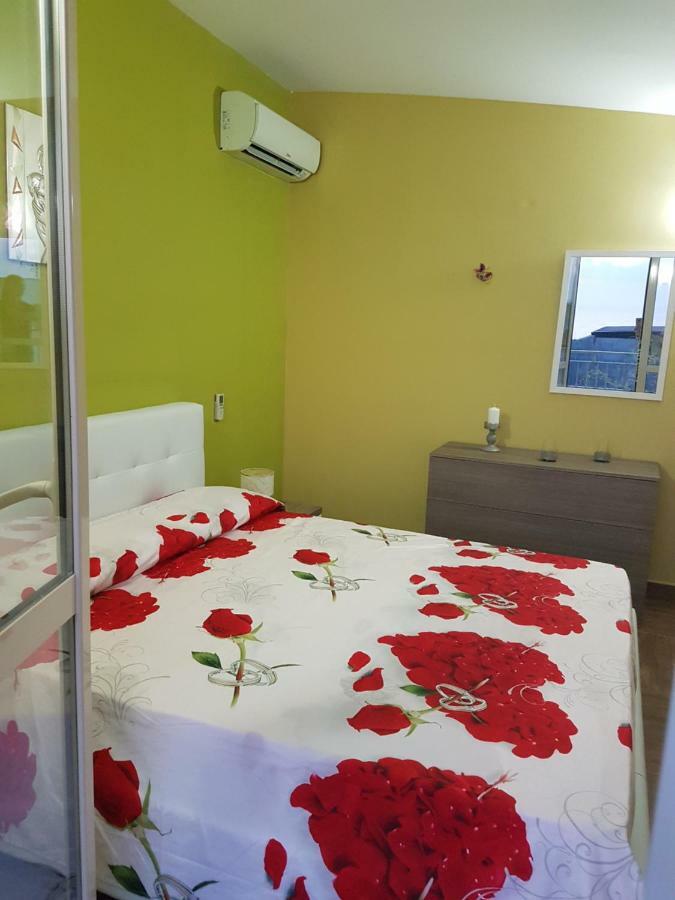 Appartamento Marinella Pizzo  Luaran gambar