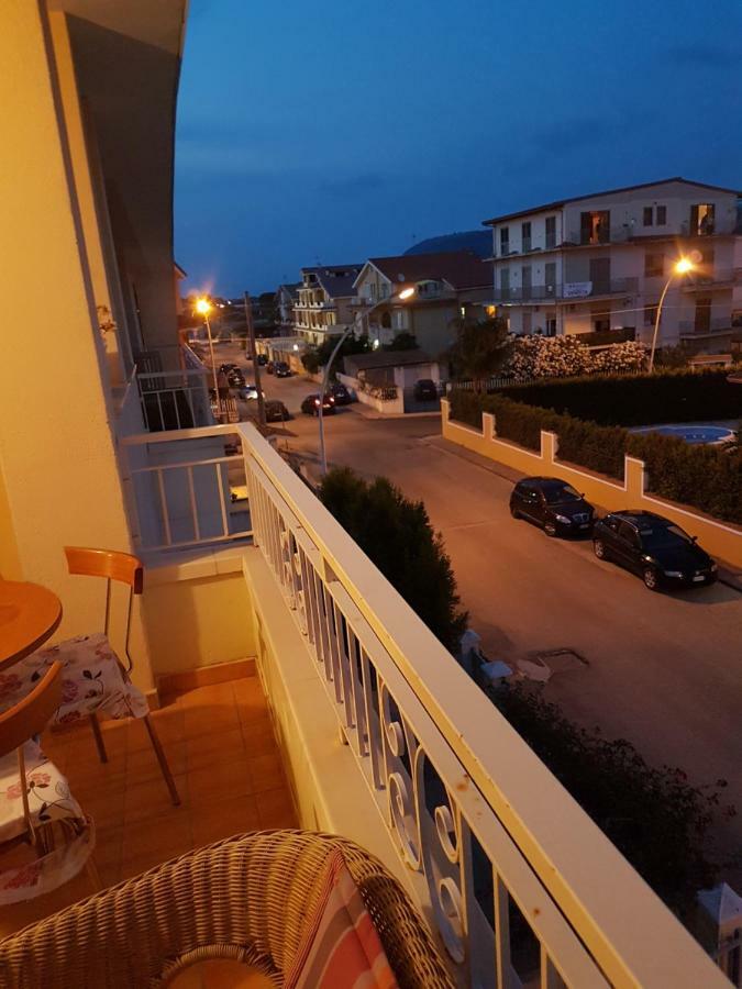 Appartamento Marinella Pizzo  Luaran gambar